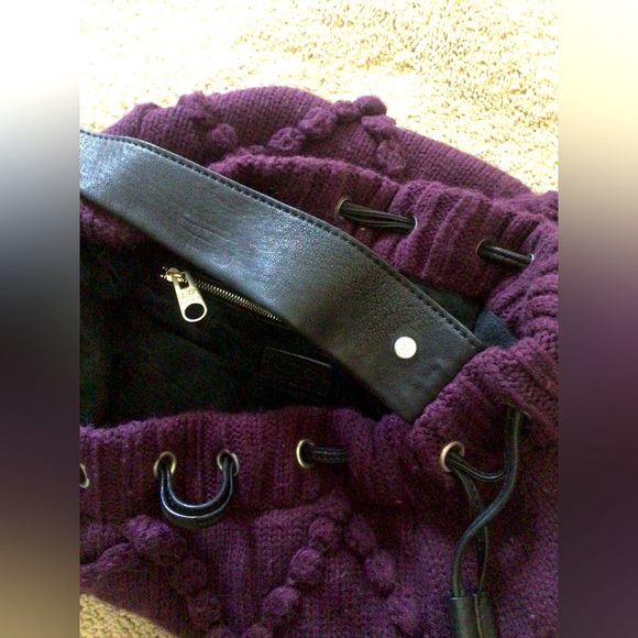 UGG Australia Purple Knit Purse with Black Suede Lining and Black Leather Straps - Picture 6 of 7